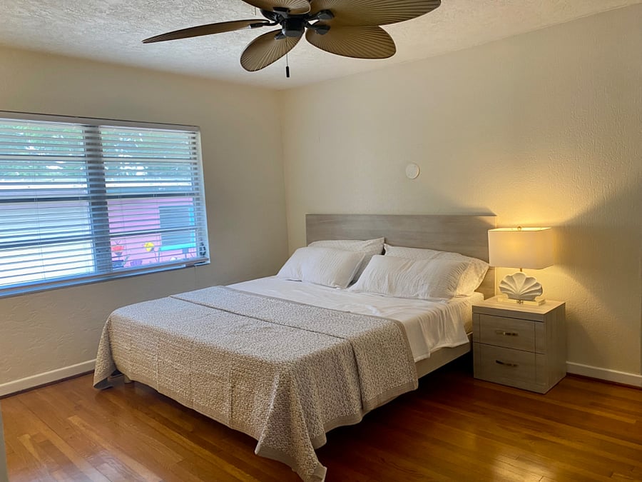 King bed