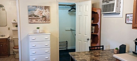 Furnished Finder property 723945_2 photo 14