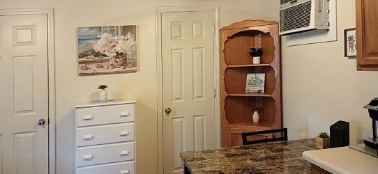 Furnished Finder property 723945_2 photo 9