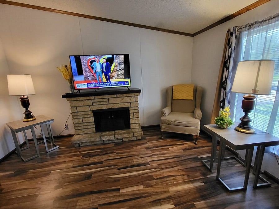 Furnished Finder property 723946_1 photo 3