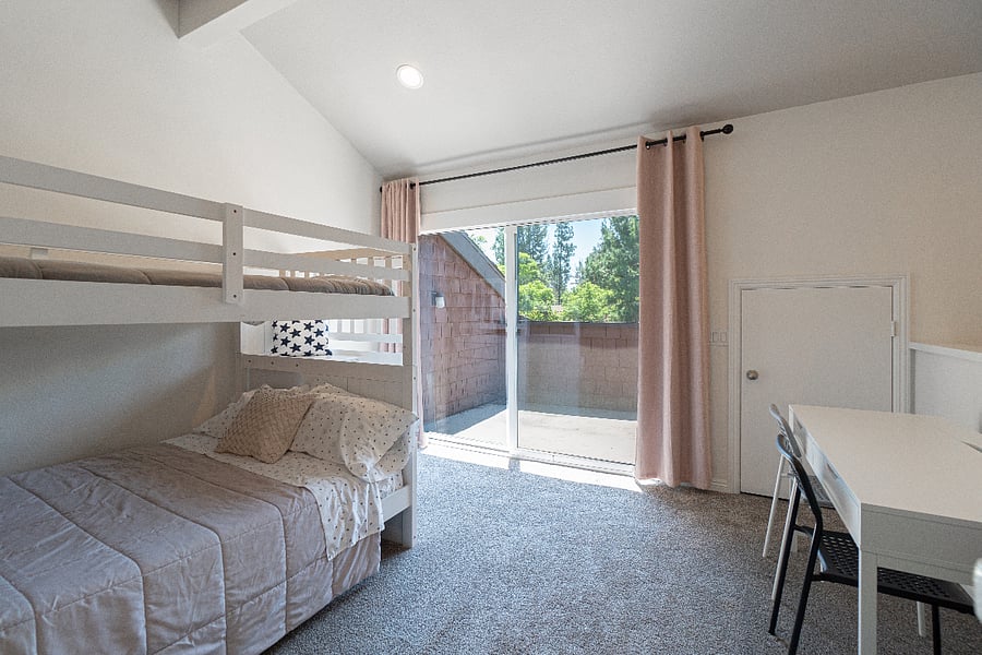 Second floor with bunkbed for little ones. Access to second balcony