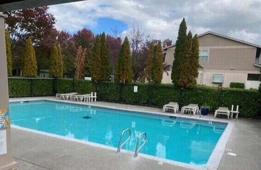 Furnished Finder property 724016_1 photo 13