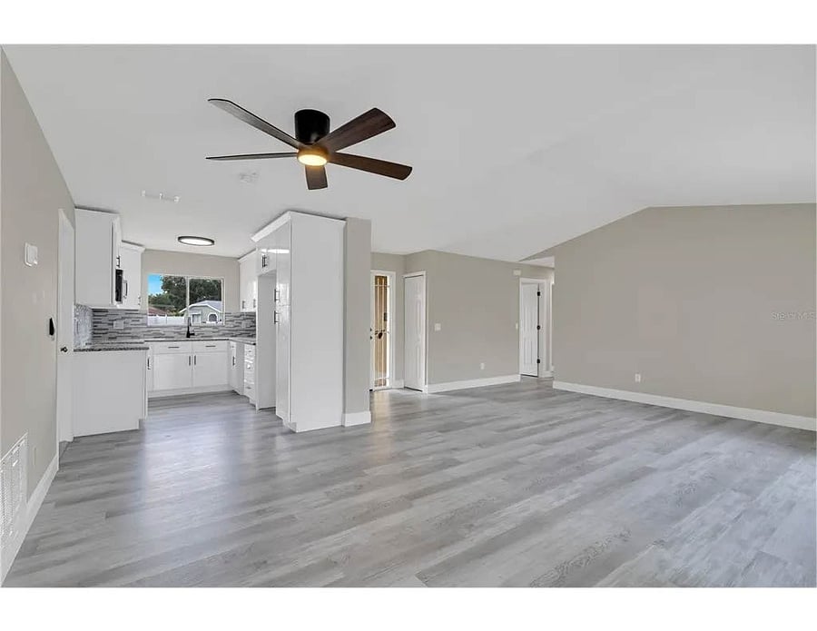 Furnished Finder property 724027_1 photo 3