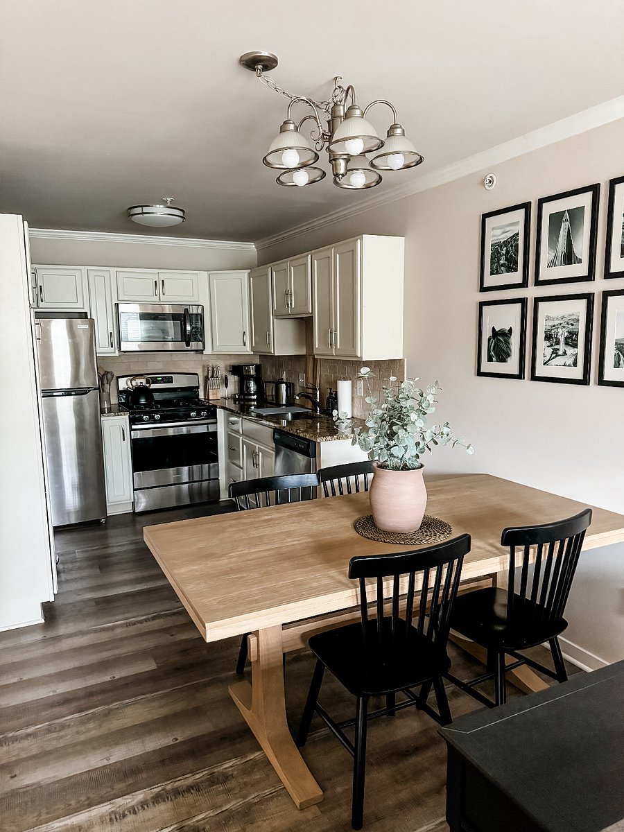 Furnished Finder property 724053_1 photo 4
