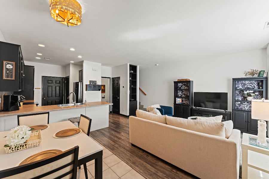 Furnished Finder property 724092_1 photo 3