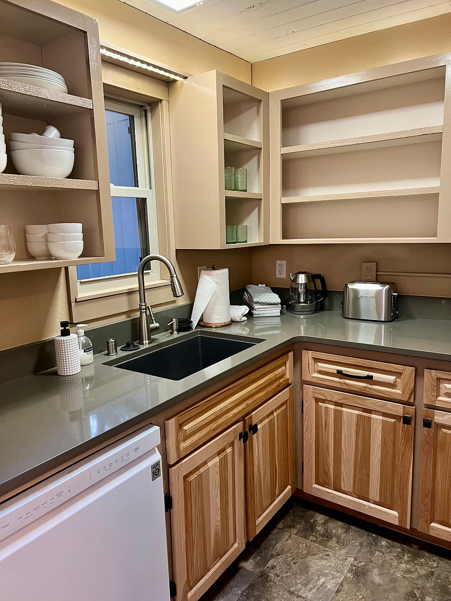 Furnished Finder property 724099_1 photo 6