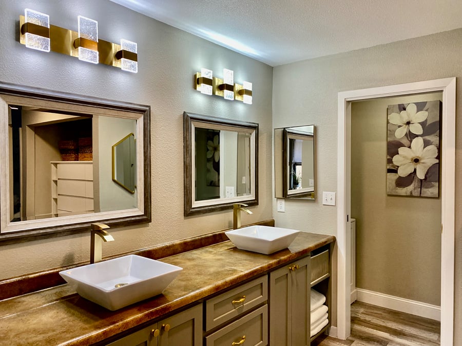 Master suite 2 bathroom