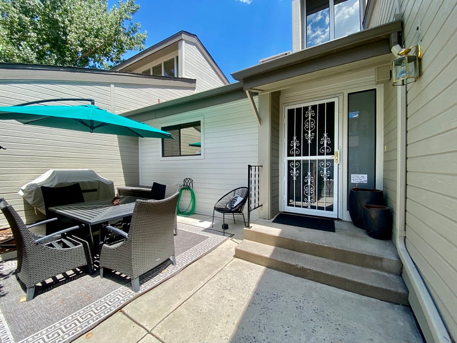 Frontyard deck
