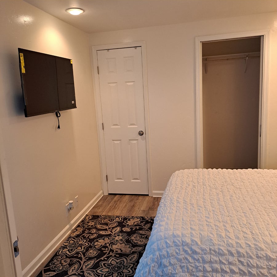 Furnished Finder property 724121_1 photo 10