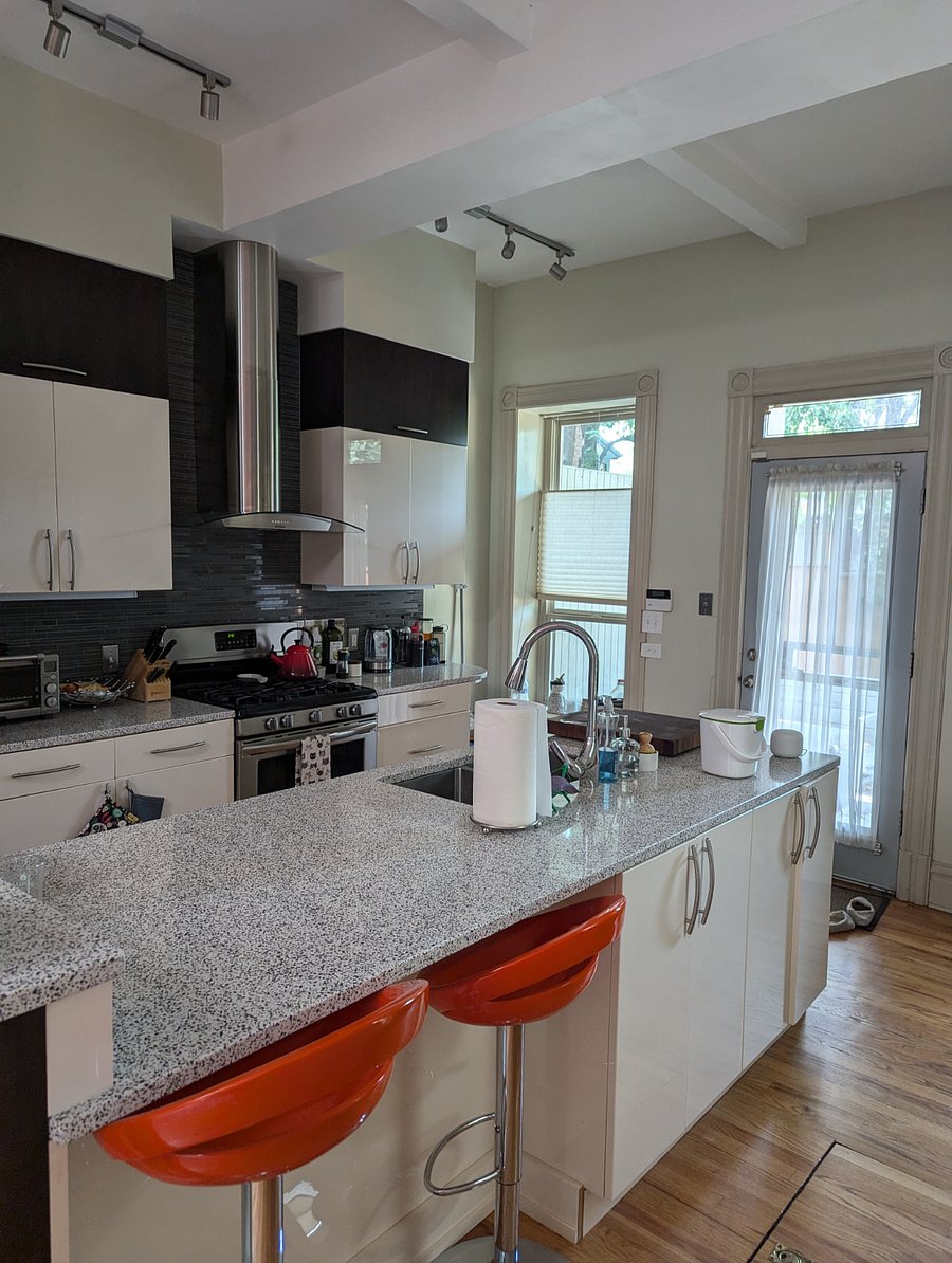 Modern kitchen