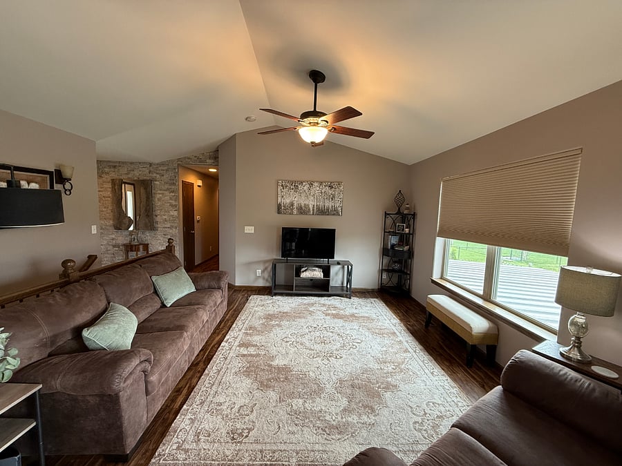 Upstairs livingroom