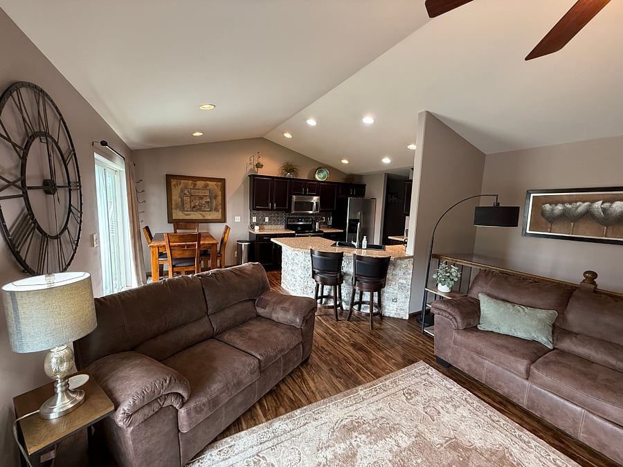 Upstairs livingroom