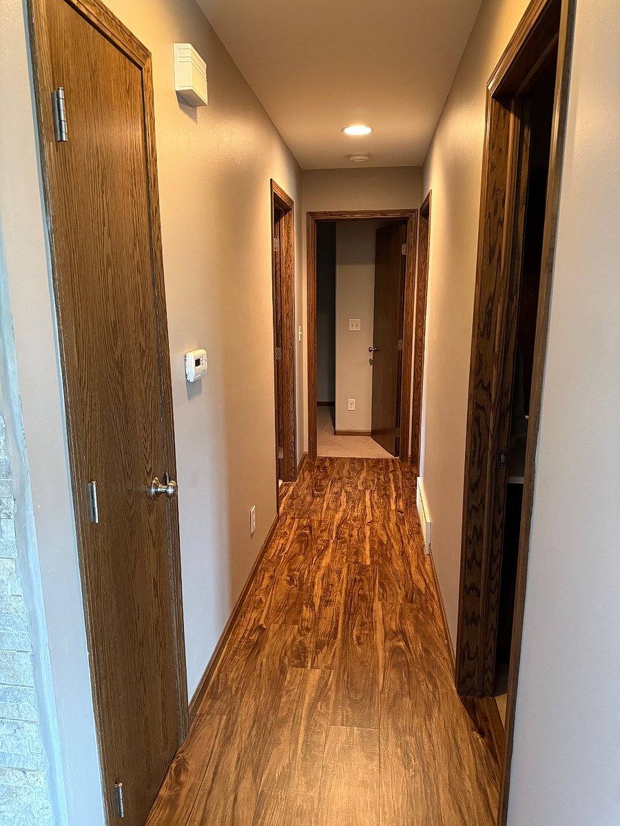 Upstairs hallway to bedrooms