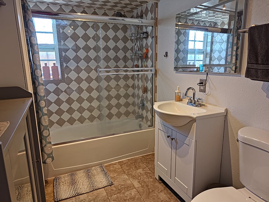 Furnished Finder property 724268_1 photo 3