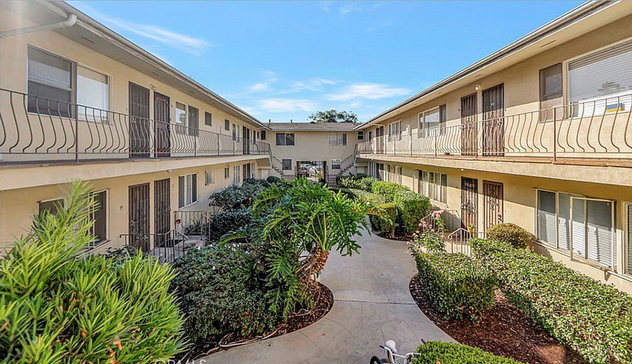 Furnished Finder property 724294_1 photo 32