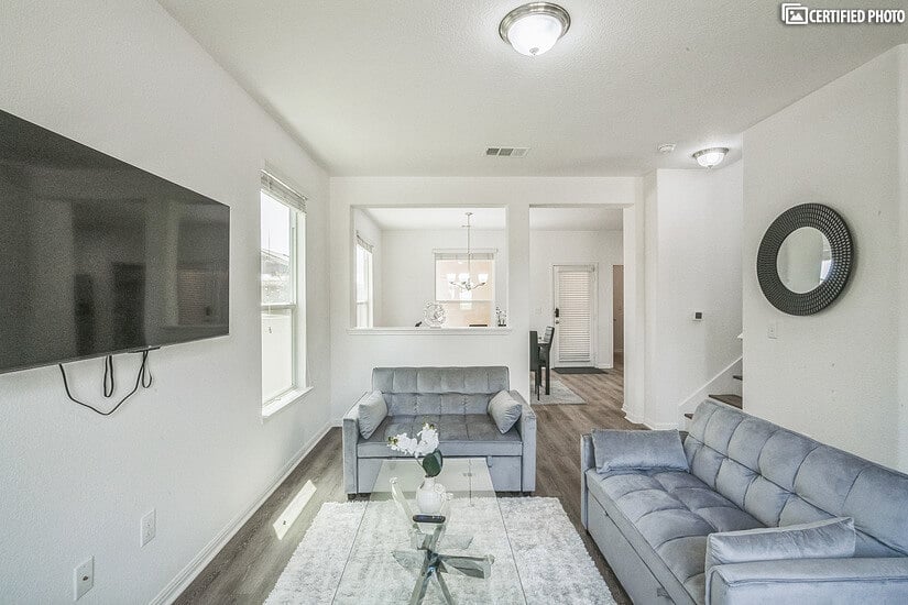 Furnished Finder property 724304_1 photo 3
