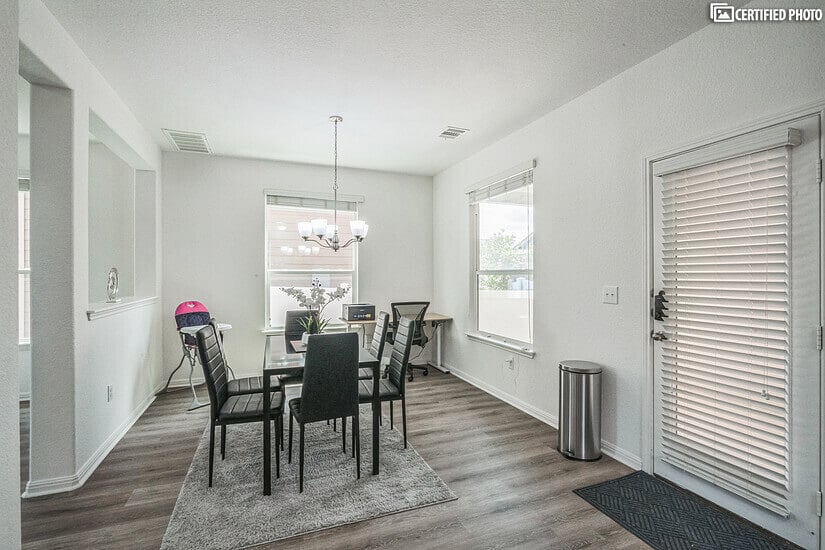 Furnished Finder property 724304_1 photo 9
