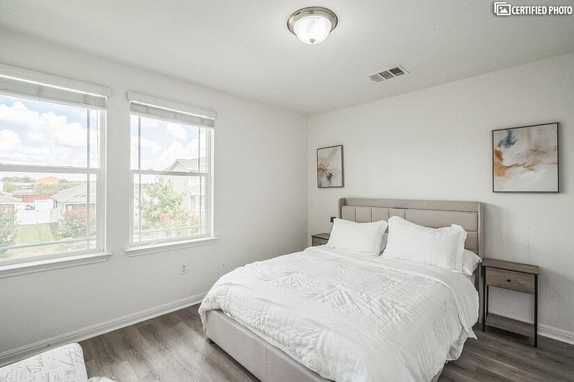 Furnished Finder property 724304_1 photo 18