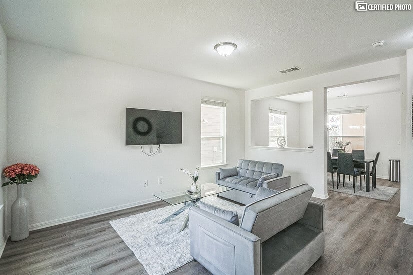 Furnished Finder property 724304_1 photo 4
