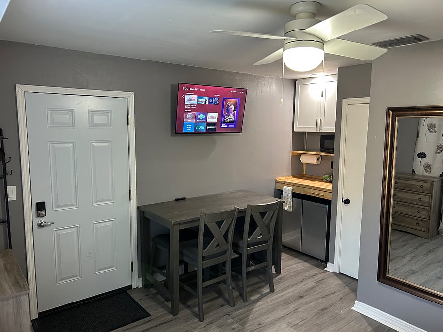 Furnished Finder property 724442_1 photo 3