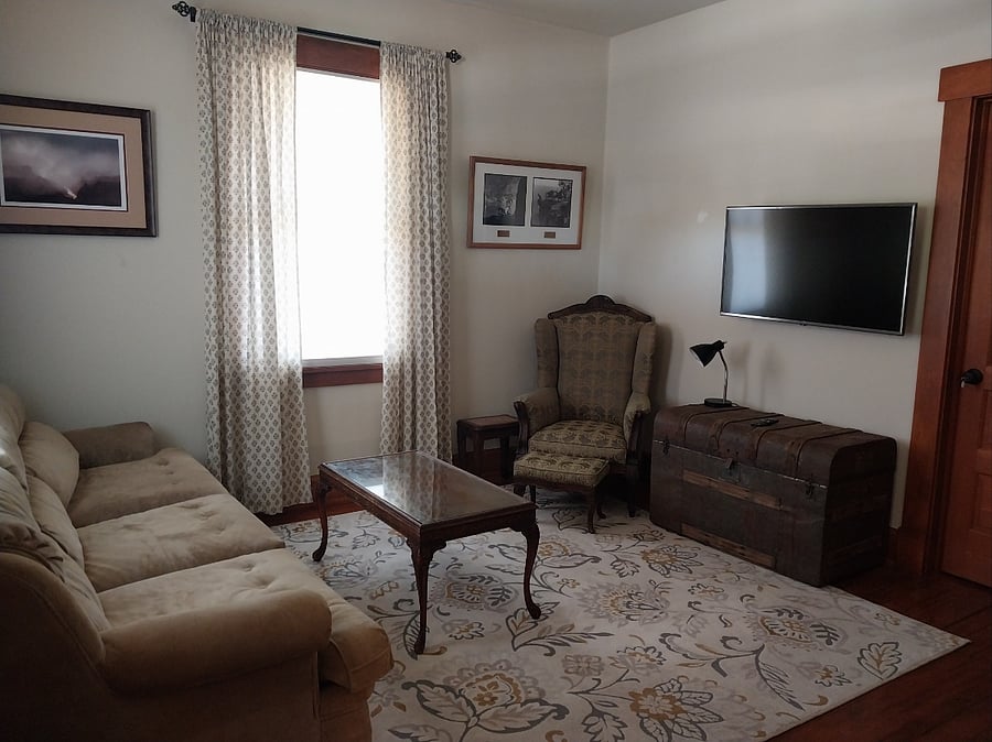 Living room sitting area