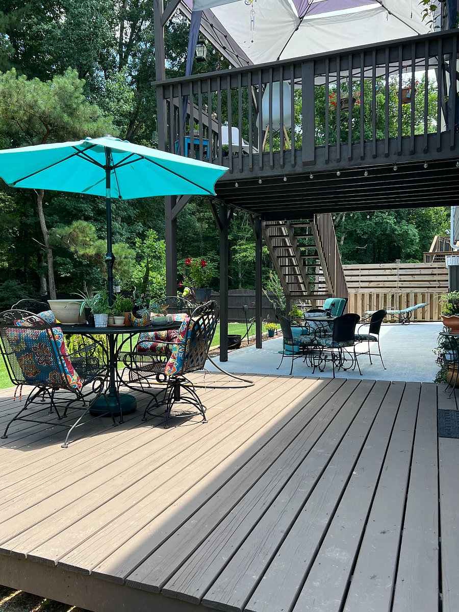 Patio area for your enjoyment.