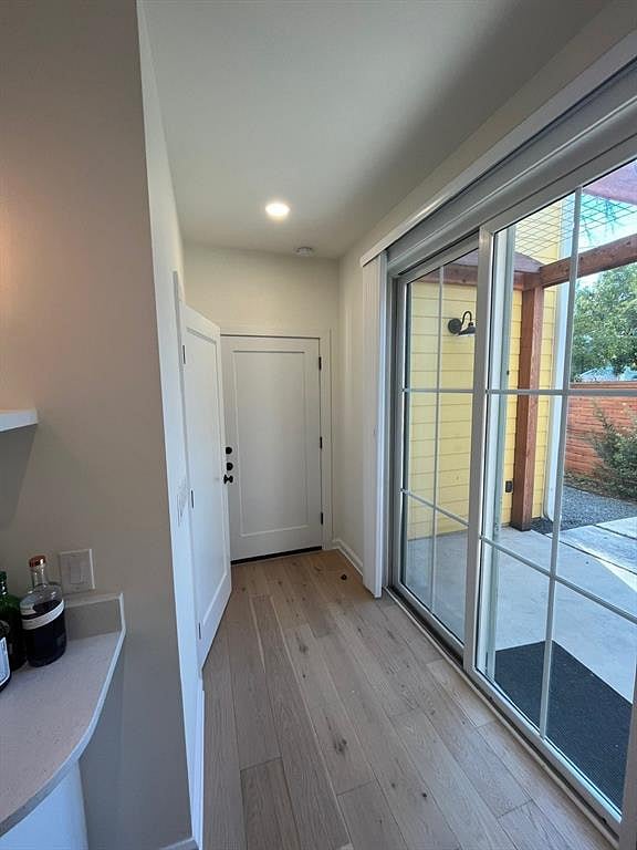 Furnished Finder property 724723_1 photo 5