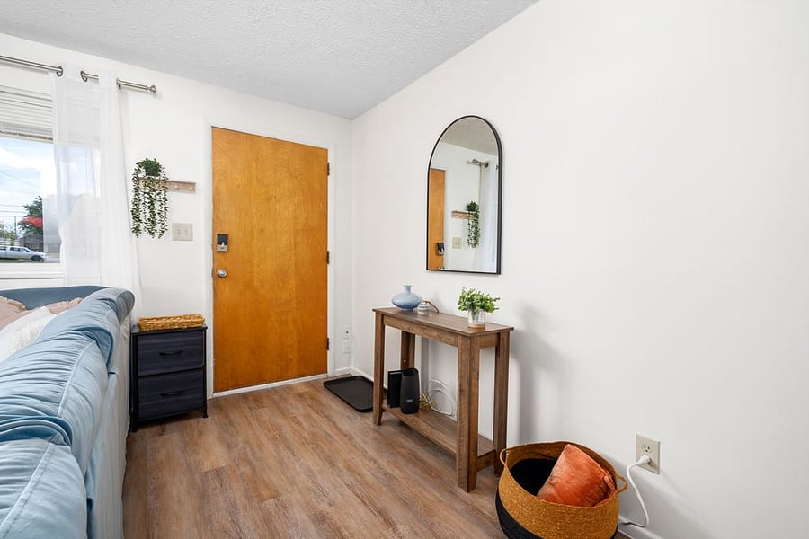 Furnished Finder property 724818_1 photo 9