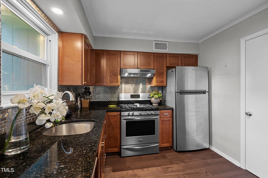 Furnished Finder property 724819_1 photo 7