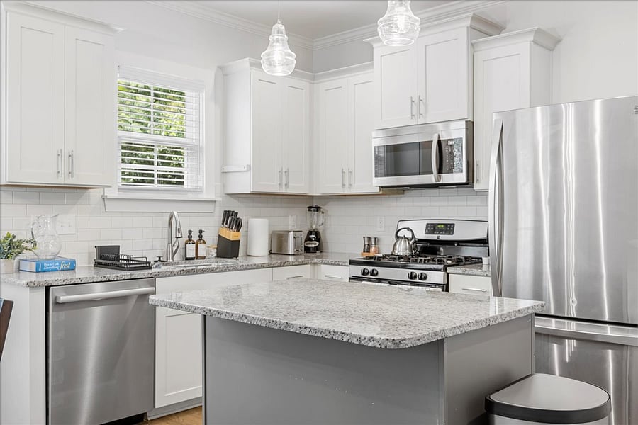 Furnished Finder property 724852_1 photo 6