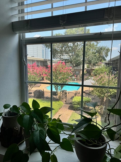 Furnished Finder property 724912_1 photo 9