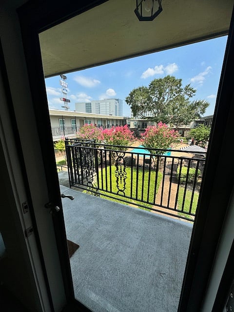 Furnished Finder property 724912_1 photo 3