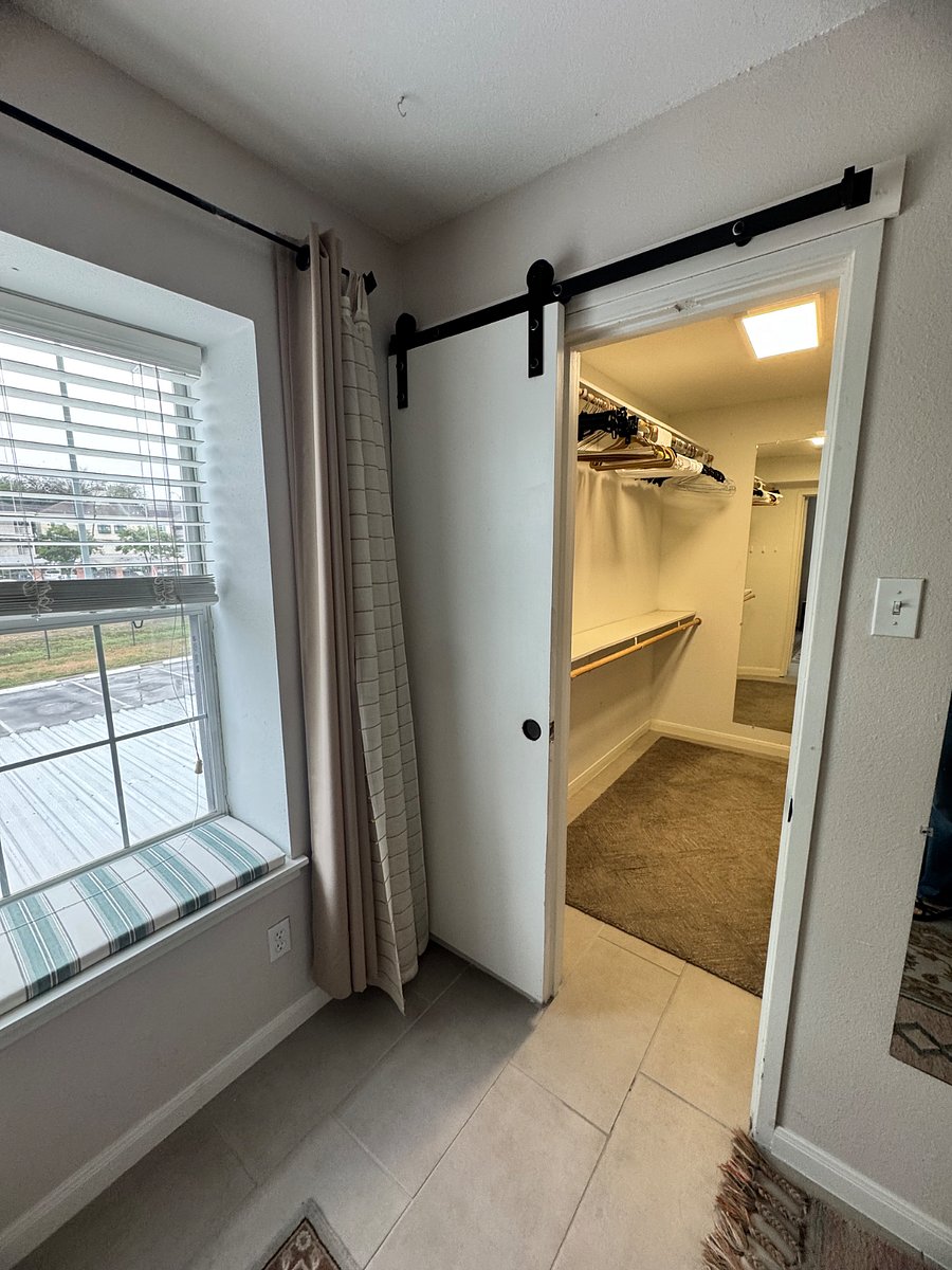 Furnished Finder property 724912_1 photo 19