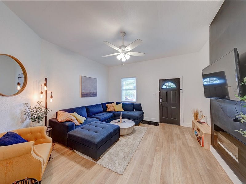 Furnished Finder property 724920_1 photo 5