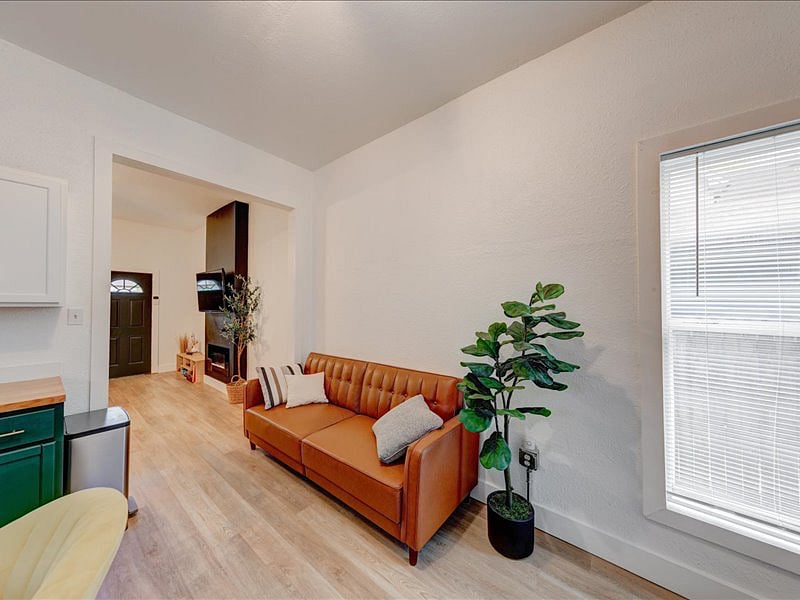 Furnished Finder property 724920_1 photo 9