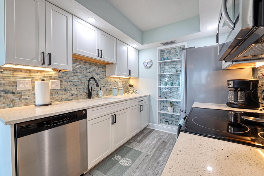 Fully equipped kitchen