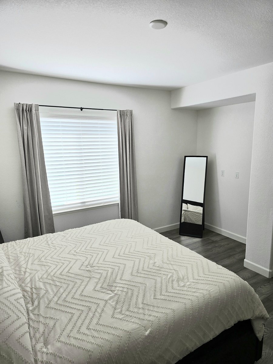 Furnished Finder property 725098_1 photo 12