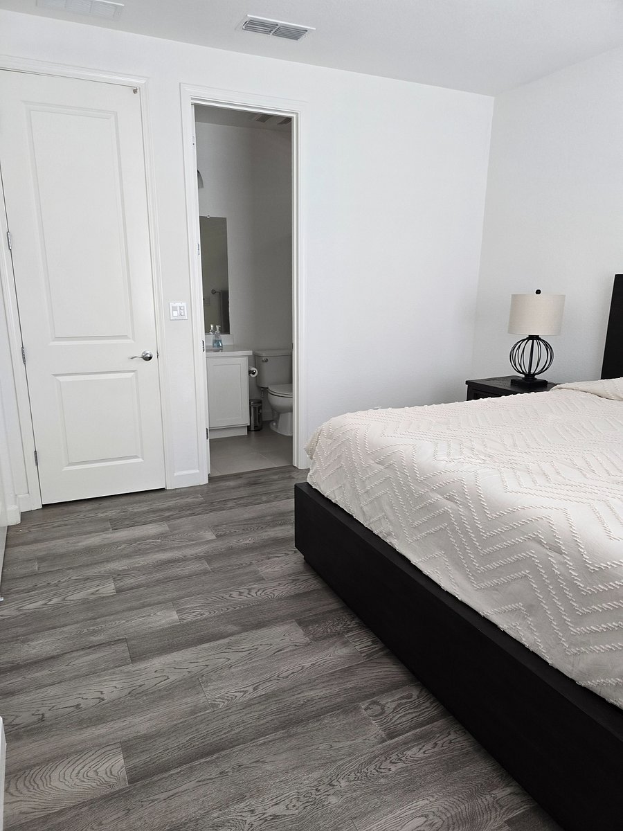 Furnished Finder property 725098_1 photo 13