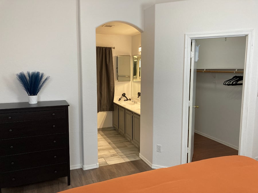 Furnished Finder property 725137_1 photo 8