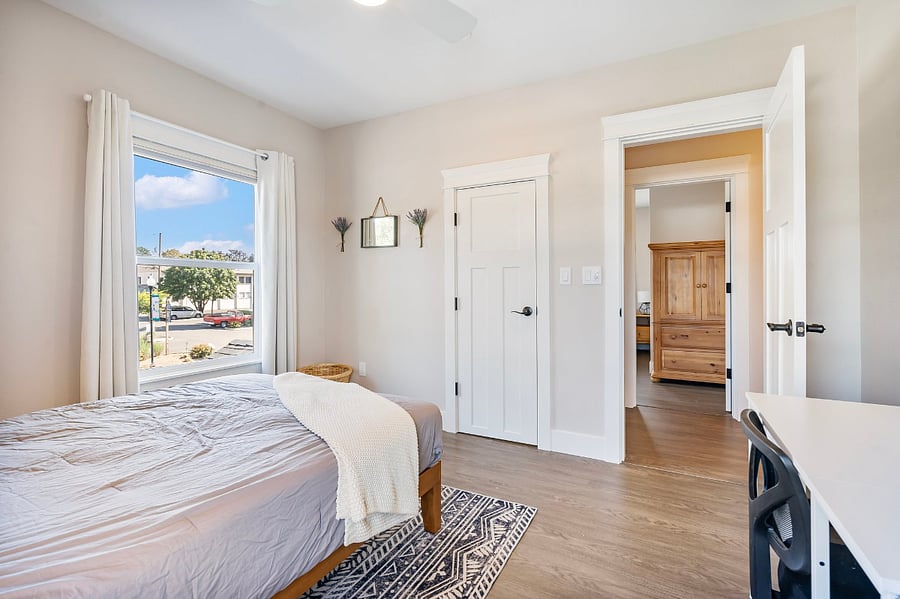 Furnished Finder property 725163_1 photo 22