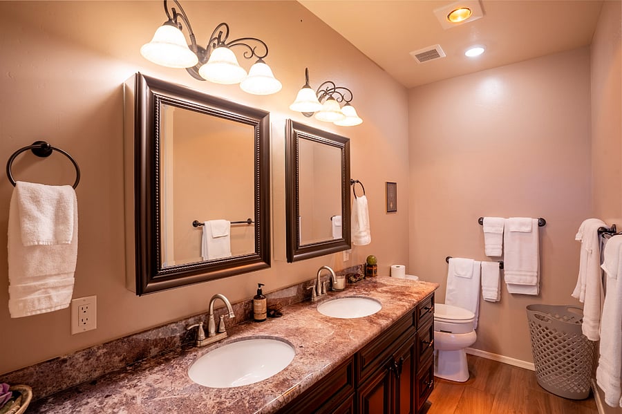 Main East side bathroom. 