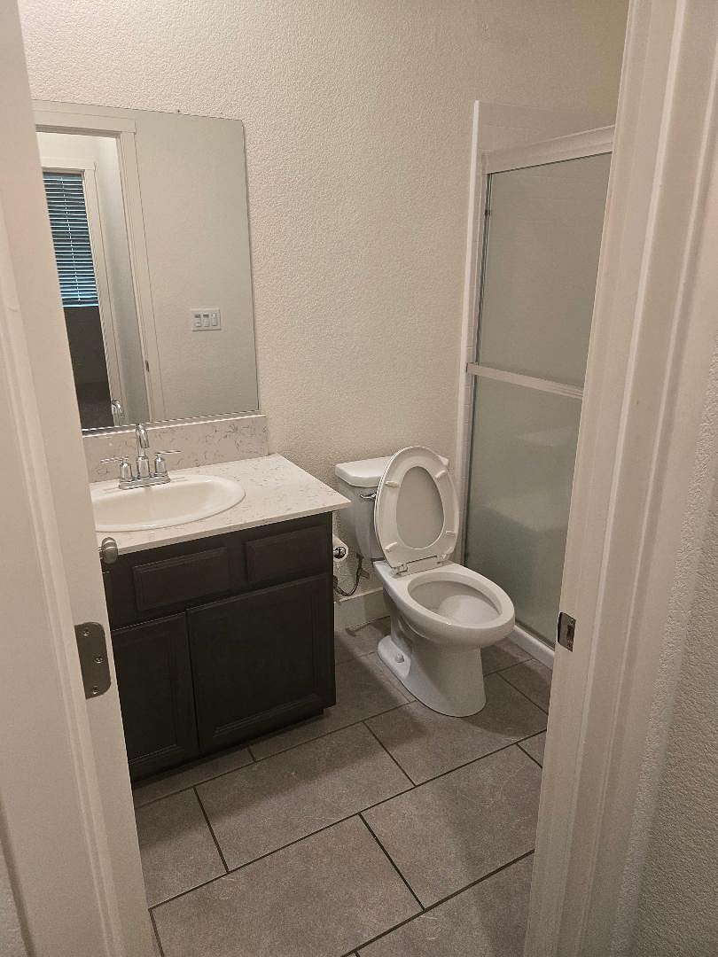 Bathroom downstair