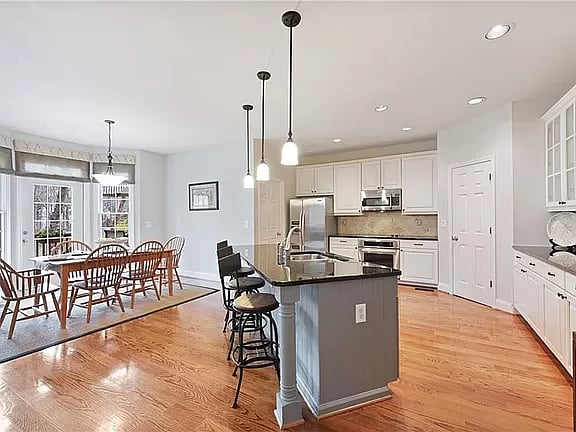 Furnished Finder property 725370_1 photo 14