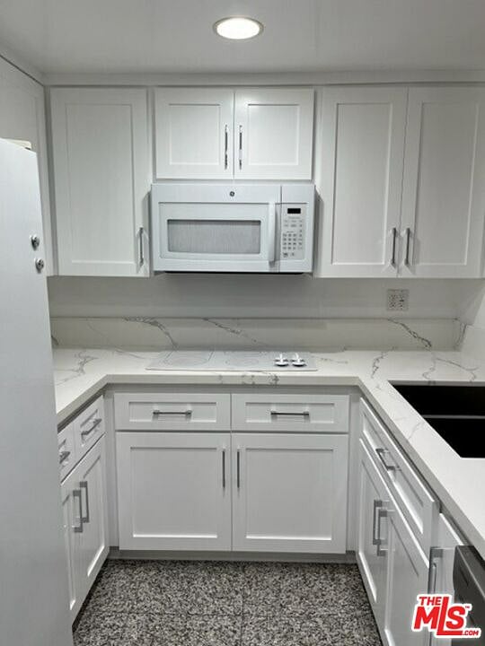Furnished Finder property 725385_1 photo 13