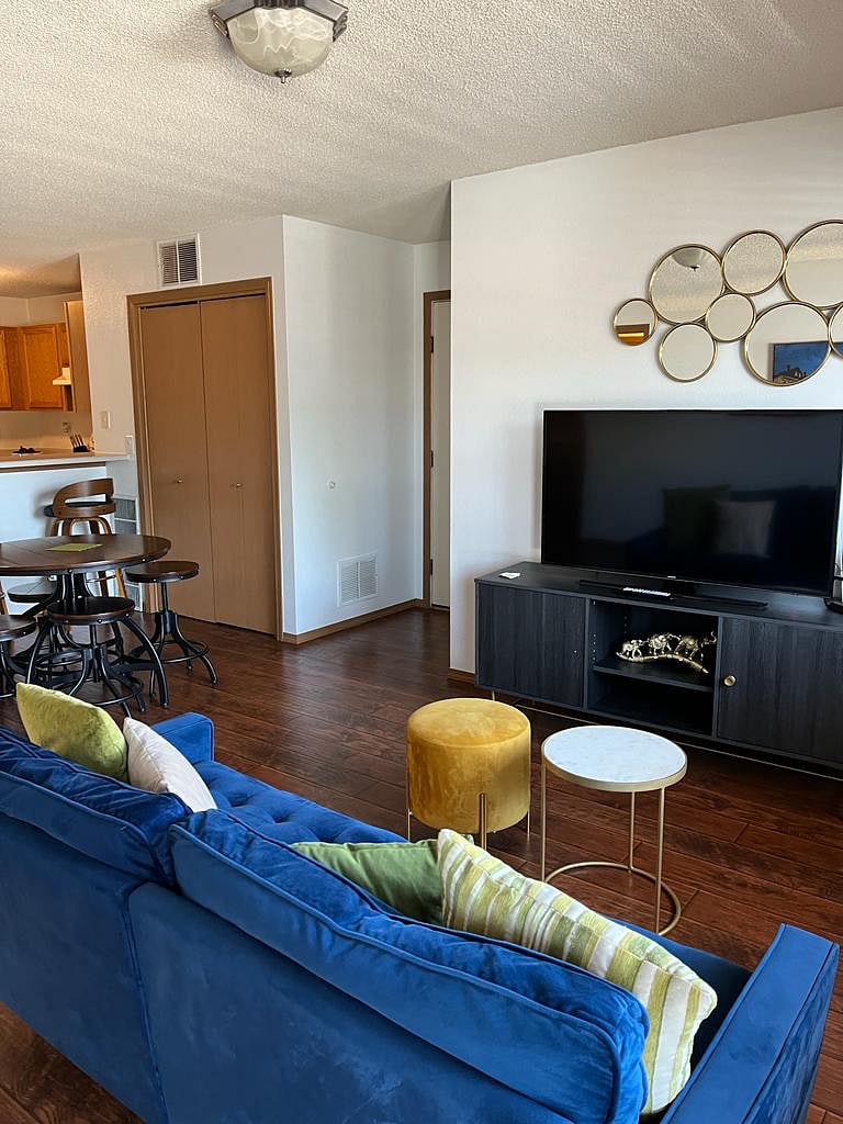 Furnished Finder property 725458_1 photo 2