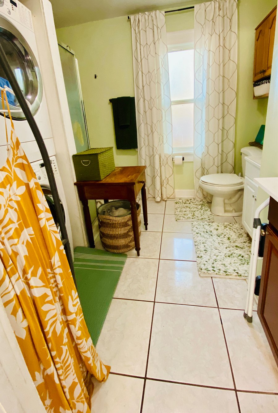 2nd bath with laundry, not yet renovated but fully functional. I call it the emergency bathroom.