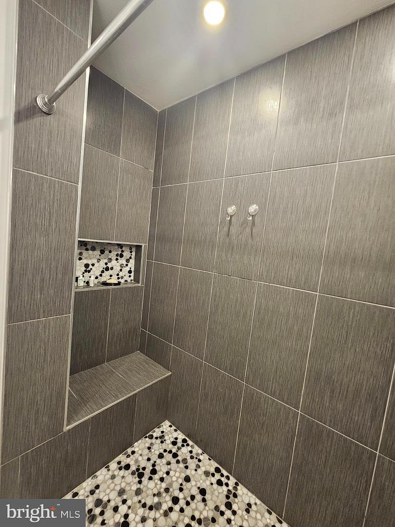 Furnished Finder property 725525_1 photo 13