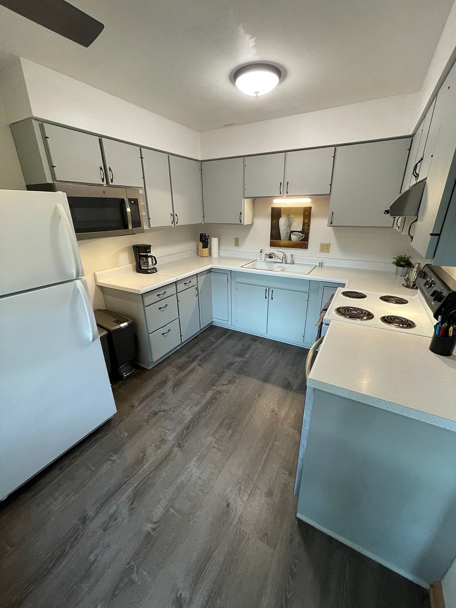 Kitchen with full size appliances