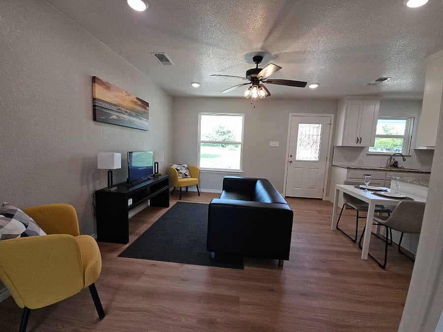Furnished Finder property 725585_1 photo 8