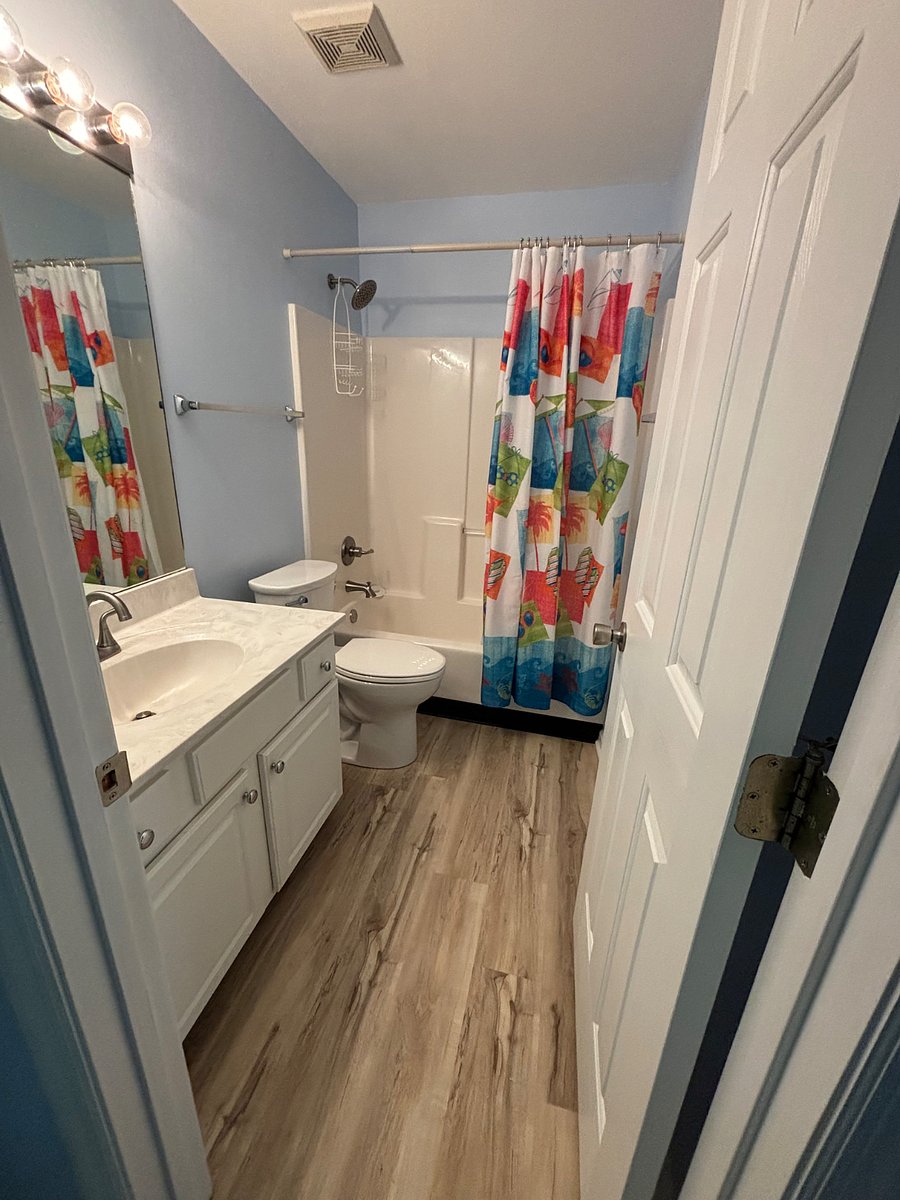 Lower level third full bathroom